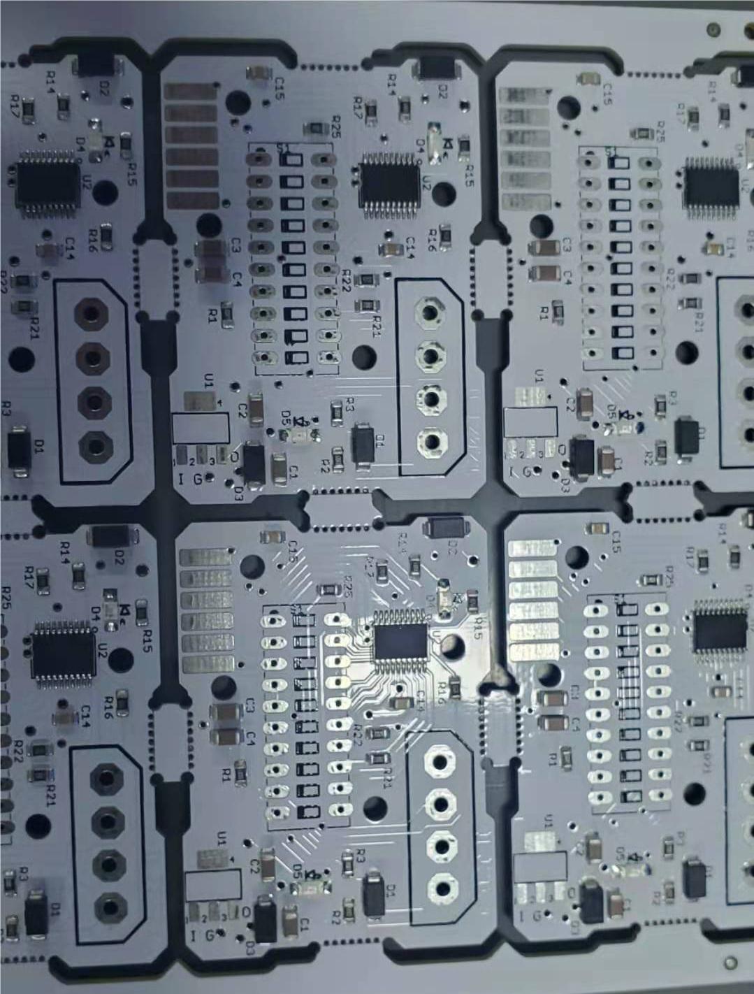 <span style="color:#333333;font-family:Opensans-Regular;font-size:14px;background-color:#FFFFFF;">Aluminum PCB Assembly</span>