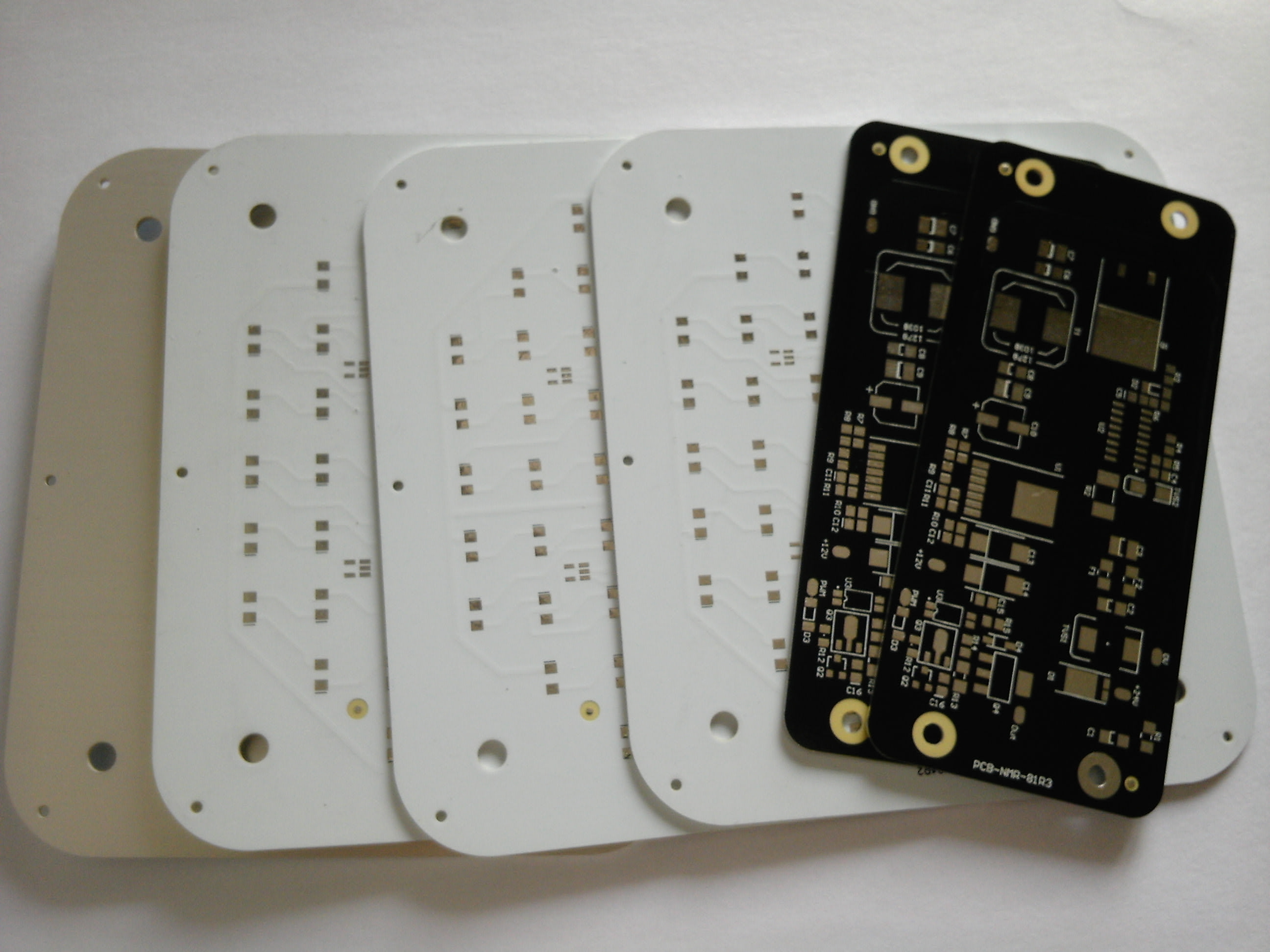 <span style="color:#333333;font-family:Opensans-Regular;font-size:14px;background-color:#FFFFFF;">Aluminum PCB</span>
