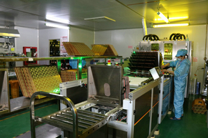 <strong>Automatic laminating</strong>