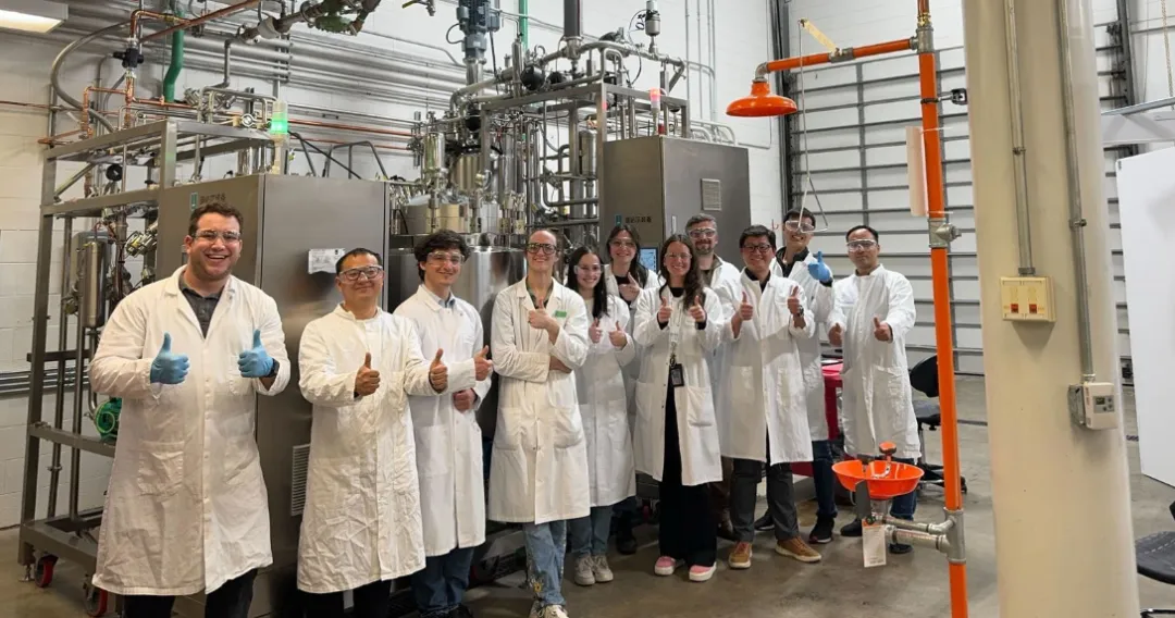 Boston Bioprocess(伊利诺伊大学香槟分校合作项目)400L-800L不锈钢发酵罐顺利交付