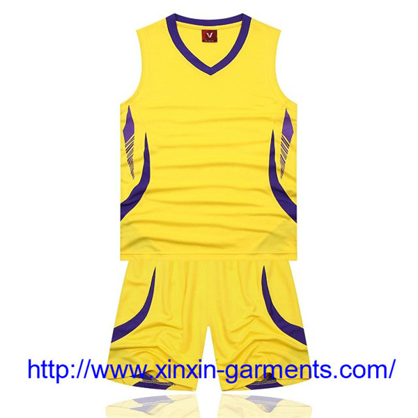 Latest Design Soccer Tracksuit Blank Print Sportswear Custom Mens Plain Tracksuit T2126