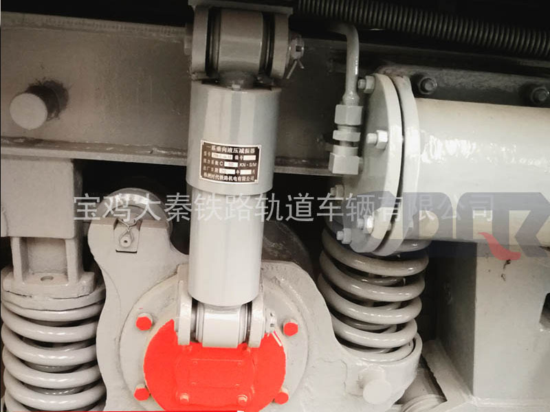 軌道車(chē)用一系垂向油壓減震器