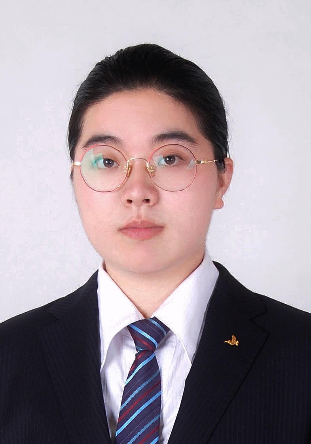 李中英 常务委员 HZ-22-1001