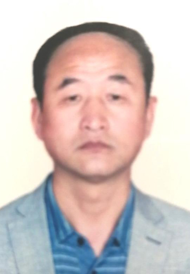 罗  坚