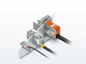 大电流穿墙端子