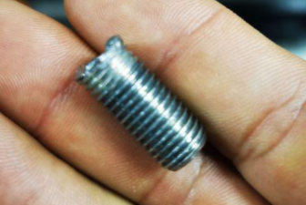 断头螺丝如何取出