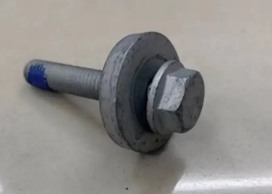 奥迪a6半轴螺丝怎么拆