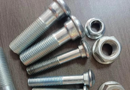 不锈钢鱼尾螺栓的作用