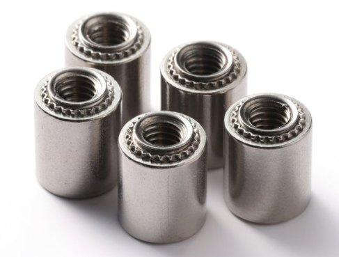 拉铆螺母与压铆螺母在安装方式等方面的不同之处