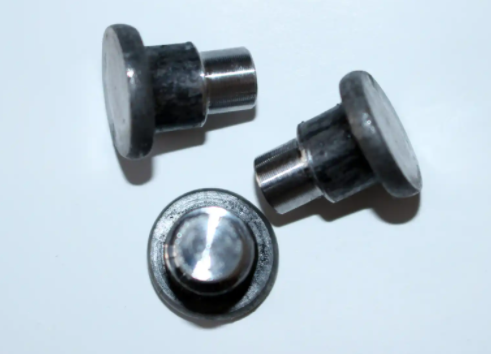 造型铁铆钉表面有印子怎样解决