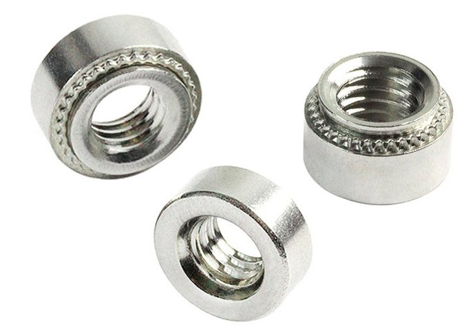 压铆螺母的安装方法