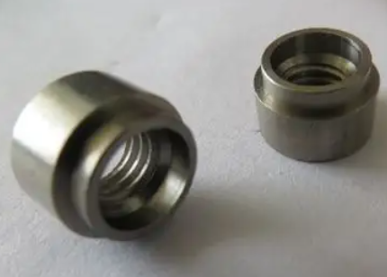 六角涨铆螺母如何压铆