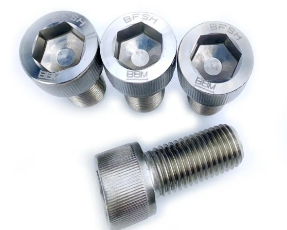 内六角螺丝和梅花螺丝的区别