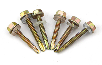 如何取出燕尾螺丝