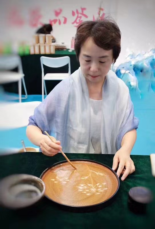 张群