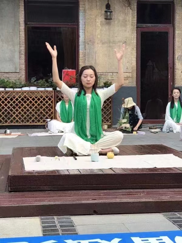 赵岩