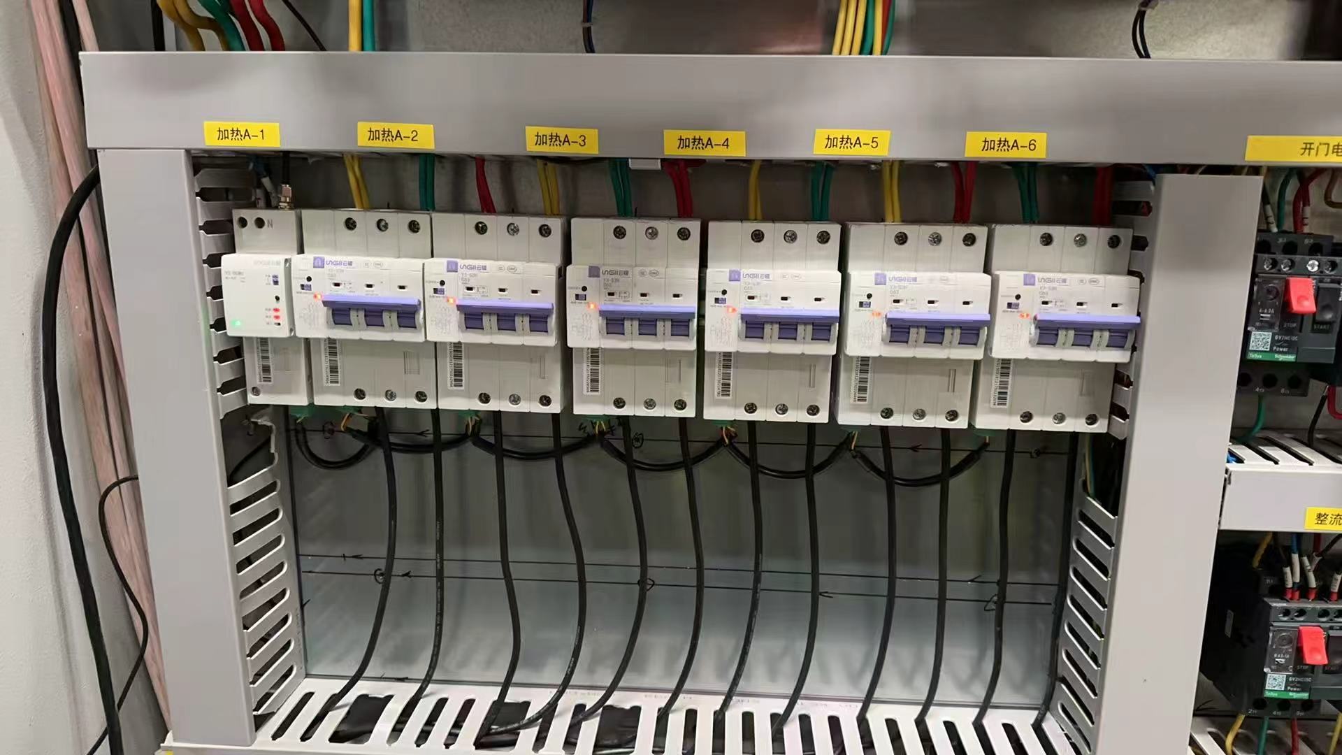 新型突破式电镀生产车间！云辑智能断路器如何应用守护环保电镀产线的安全与高效？