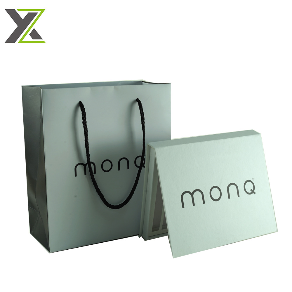 Eco-friendly small size printed logo durable paper bag with handle