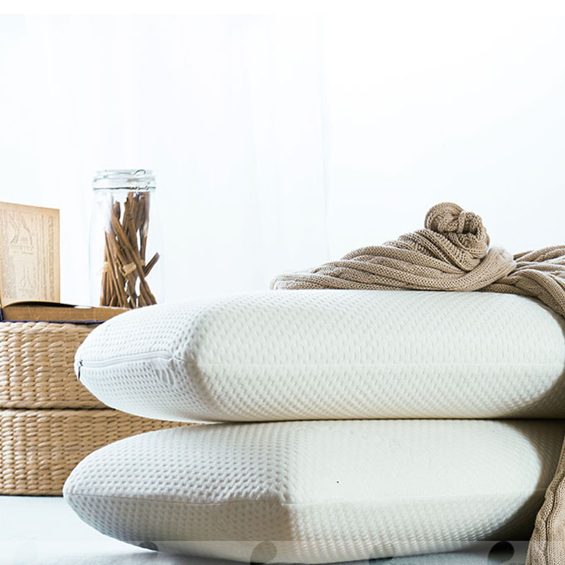Traditional Style Pillow RK-03BR