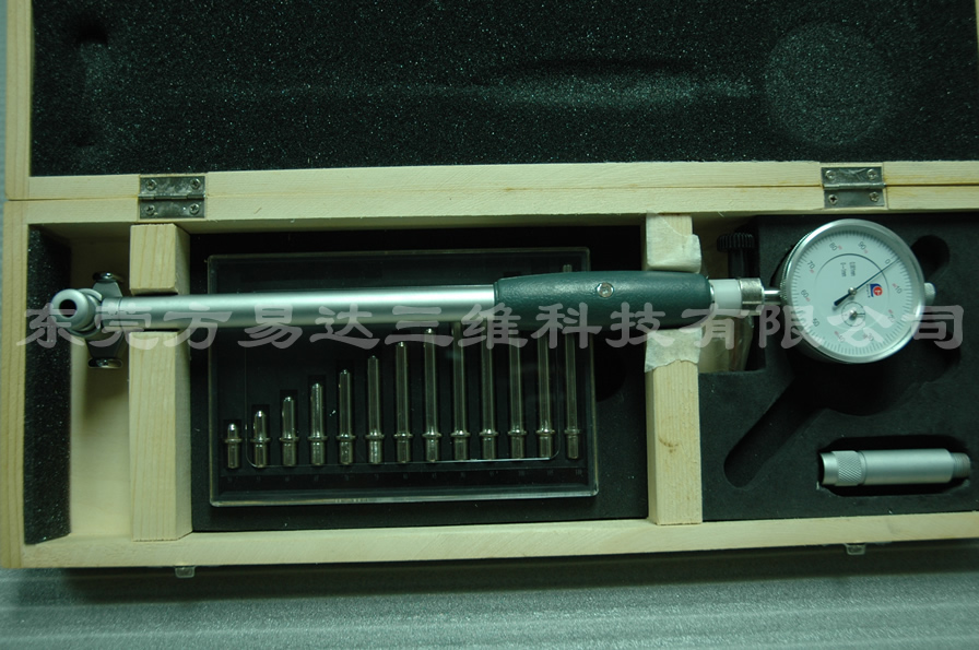 内径百分表(测量范围50~160mm，分度值0.01mm)