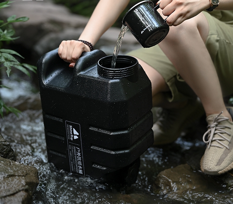 户外露营水桶