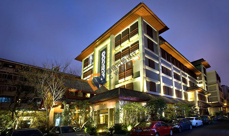 深浅酒店