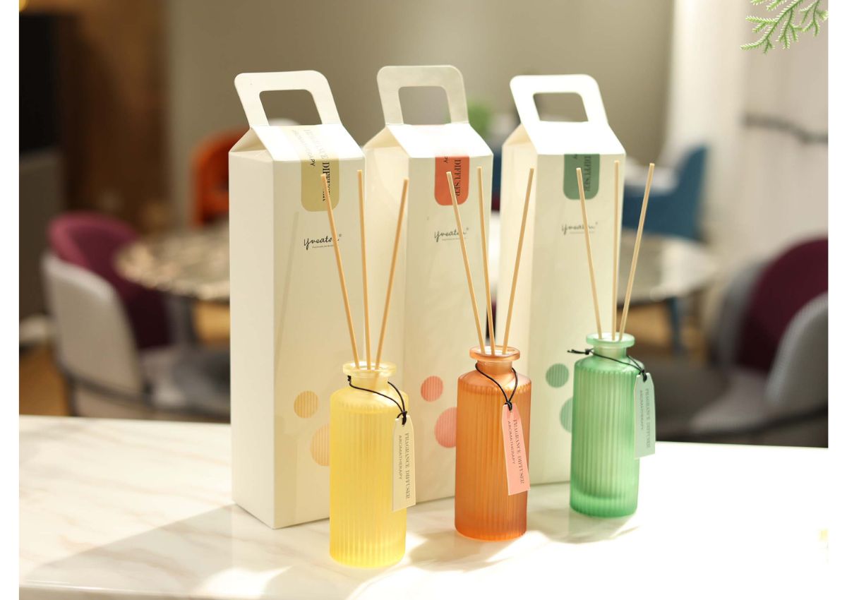 140ml Frosted Colour Glass Bottle Reed Diffuser - 126E