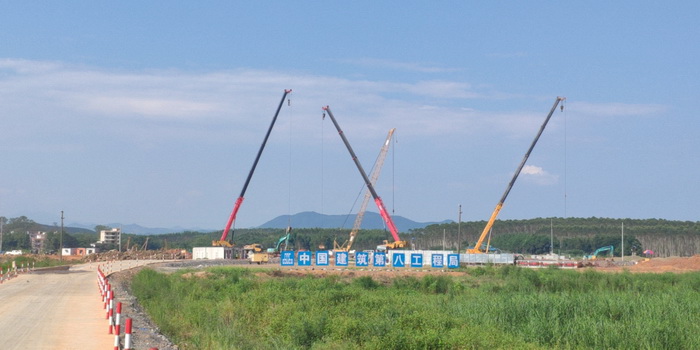 韶關(guān)機(jī)場(chǎng)建設(shè)