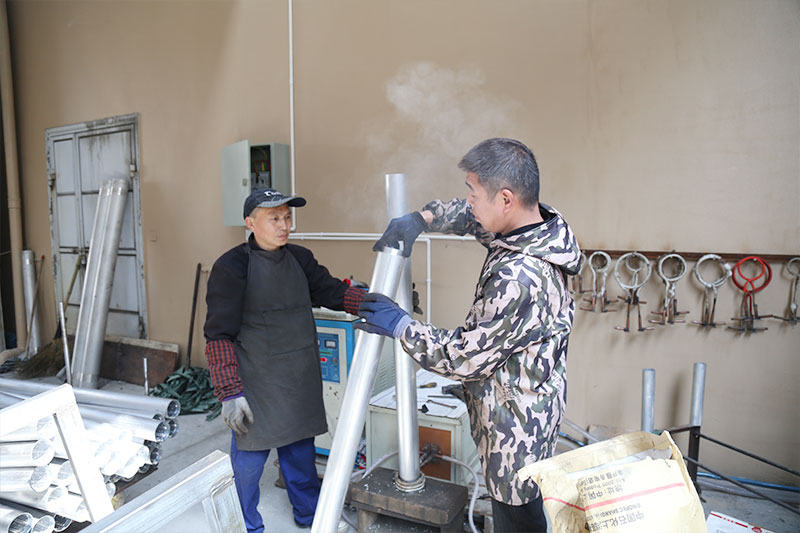 <span>生產(chǎn)車間</span>