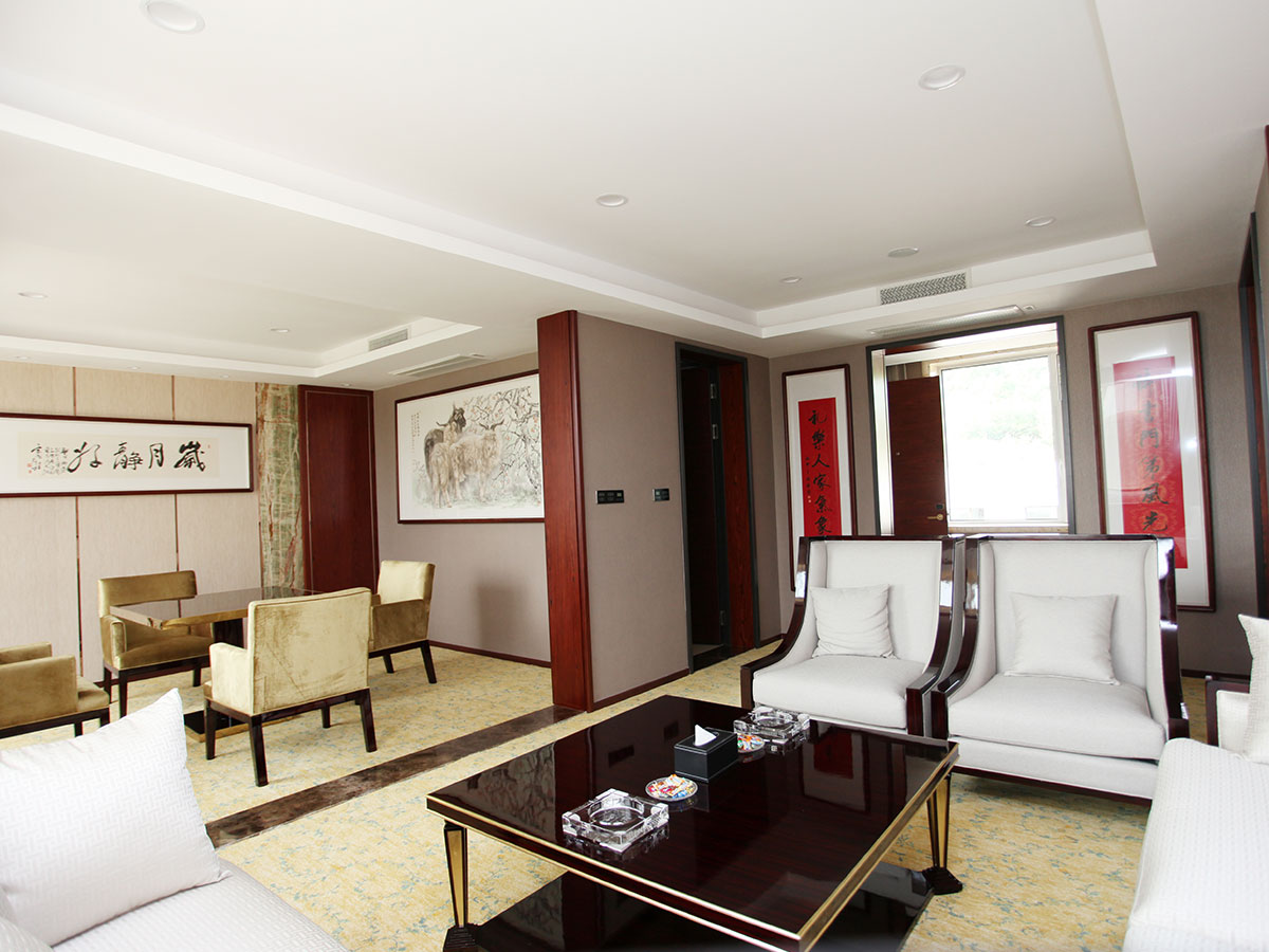 创作基地 豪华套房客厅