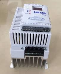 Lenz E82EV113K4C Servo Motor