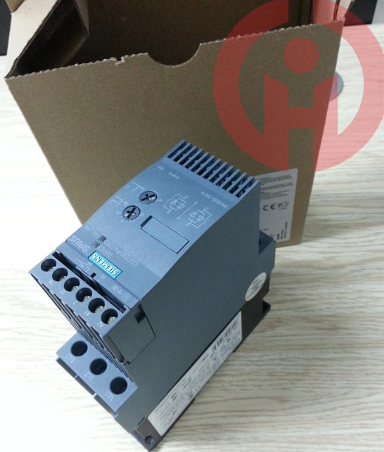 SIEMENS  Frequency  Converter  6SE7041-2WL84-1JC0