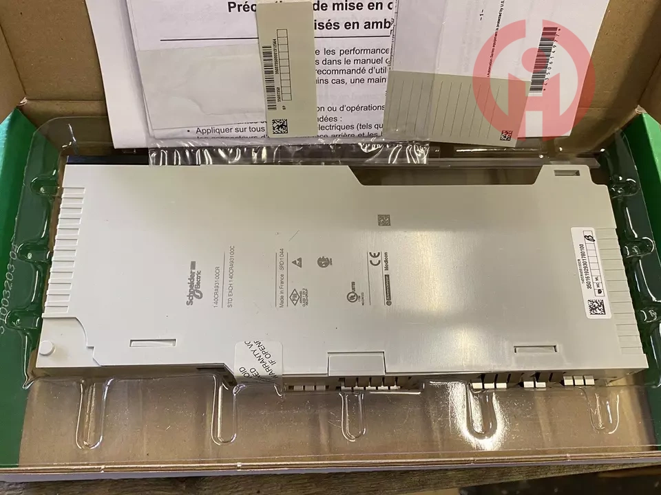 Allen-Bradley 140CRA93100 Adapter
