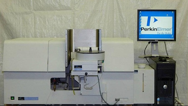 Perkin Elmer 700 原子吸收光譜儀