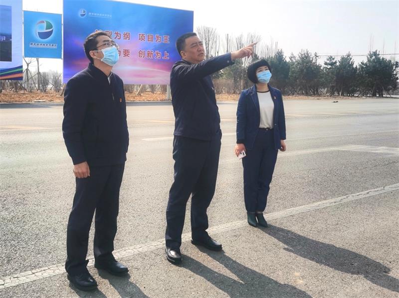 李贵增深入经济技术开发区一线看项目、解难题