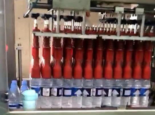 瓶装抓举式装箱