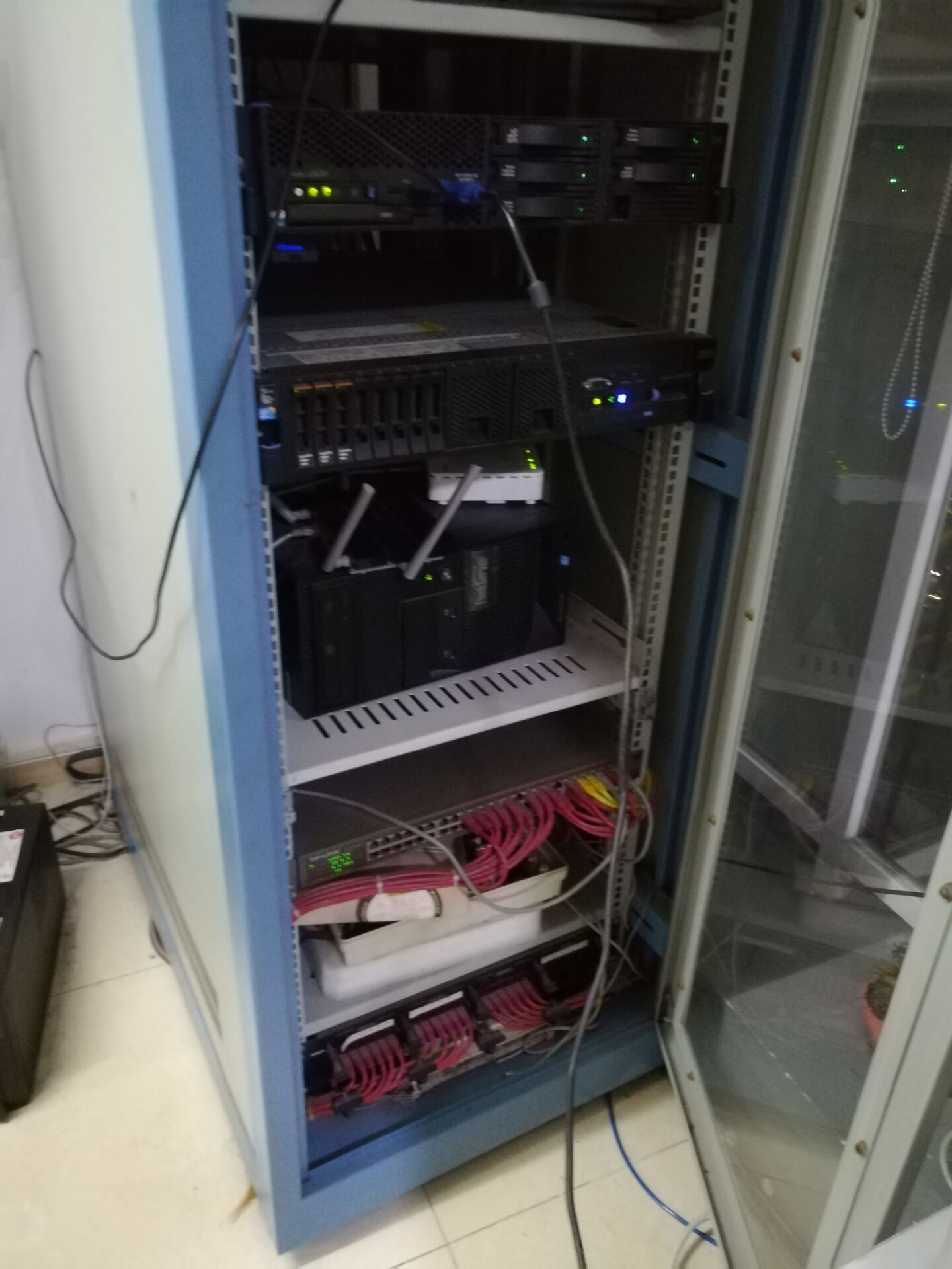 IBM X3650服务器无法启动