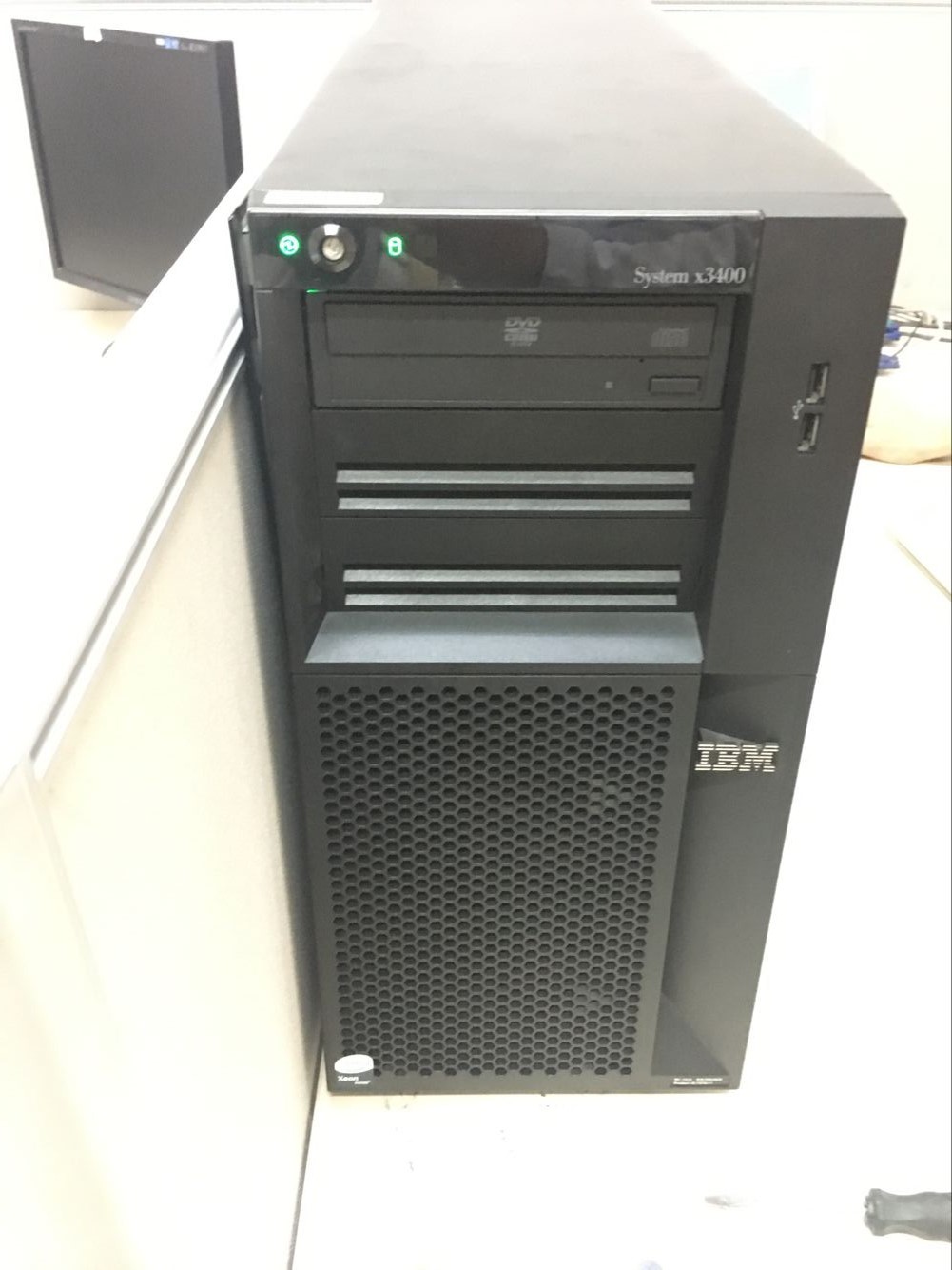 IBM System x3400服务器无法开机