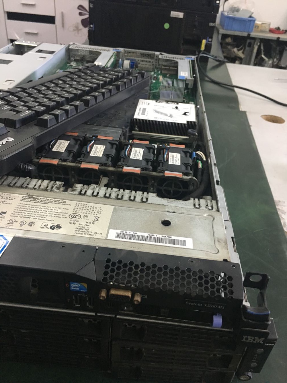 IBM x3550 M3无法进入系统