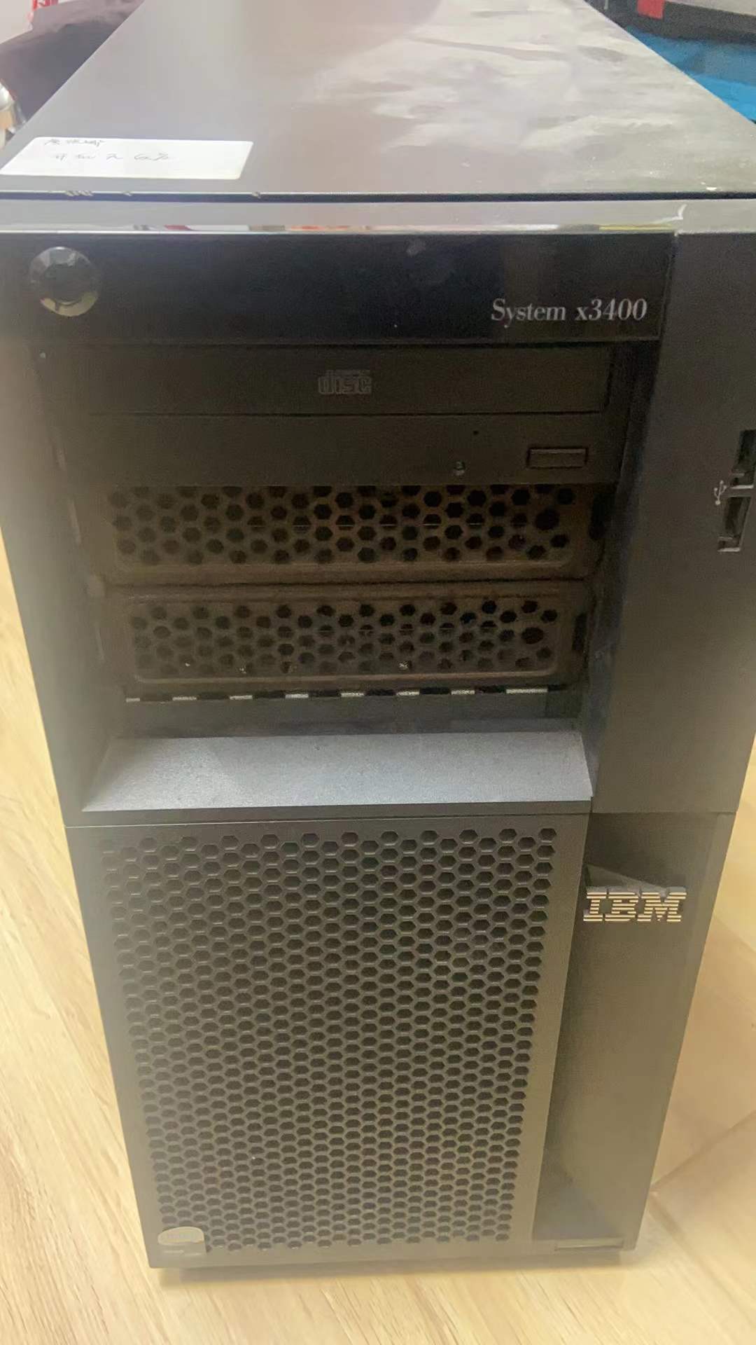 IBM X3400服务器无法进入系统