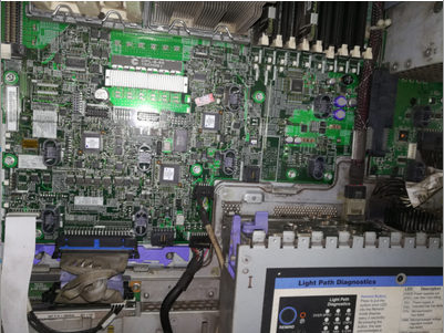 IBM X3650服务器，开不了机