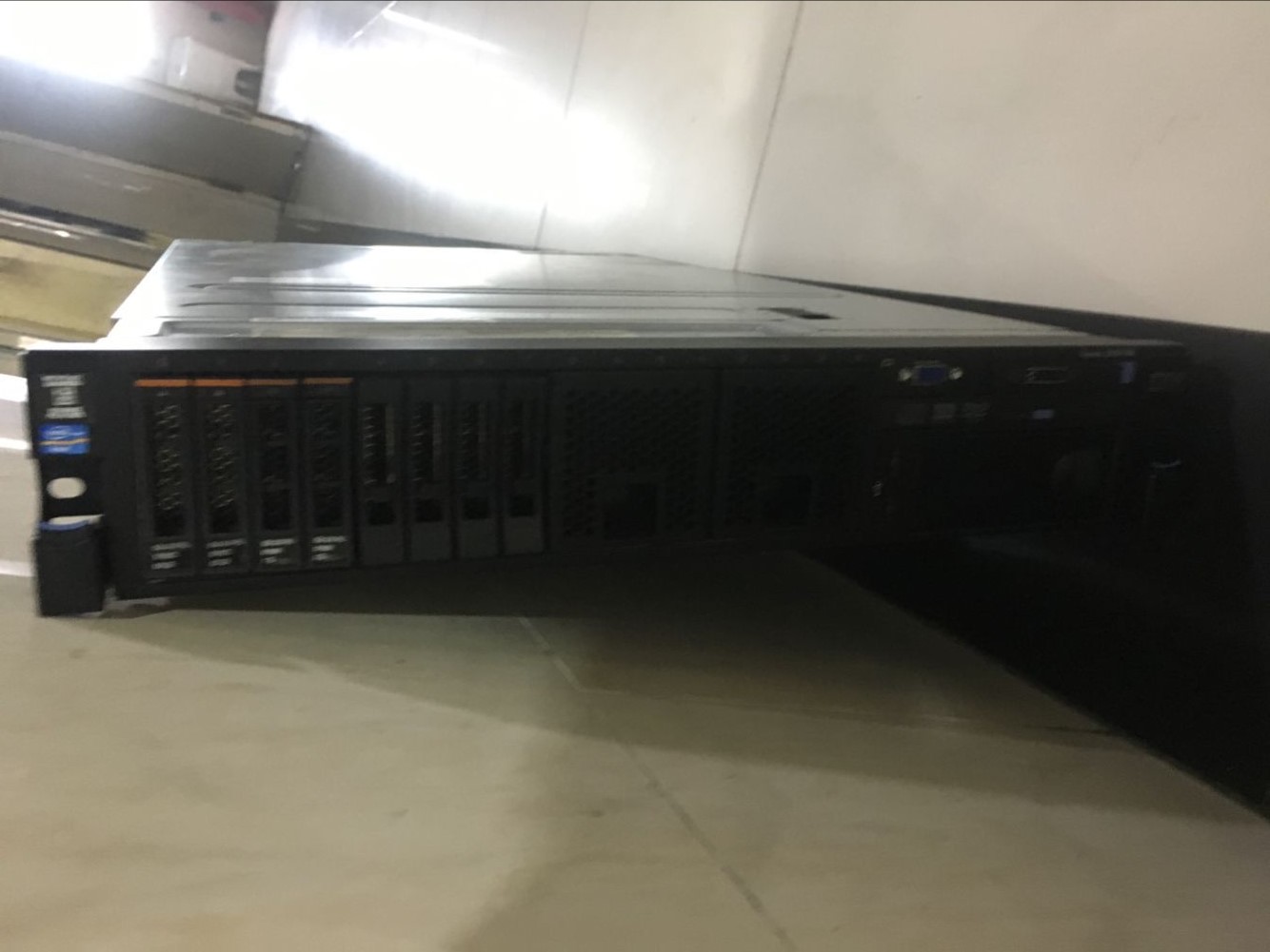 IBM System X3650 M4无法开机