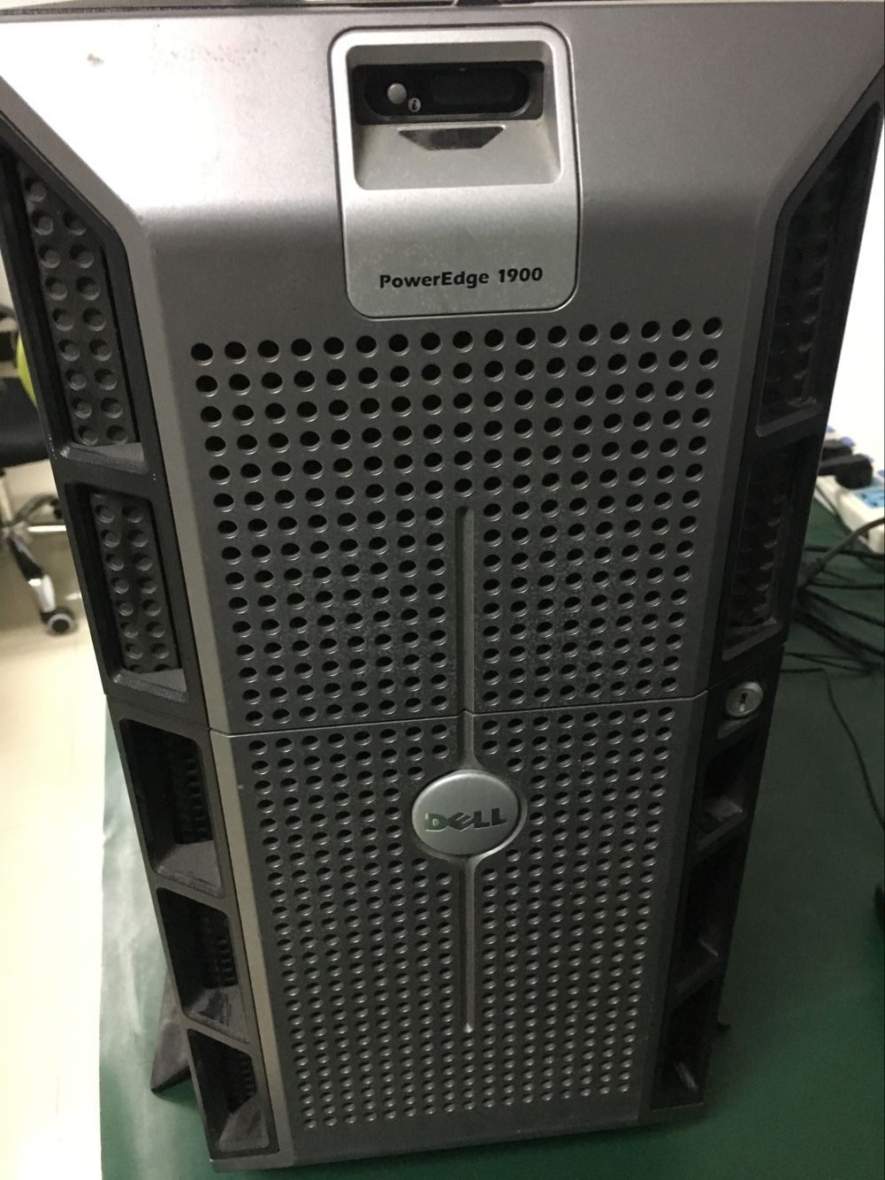 Dell PowerEdge 1900 服务器无法进入系统