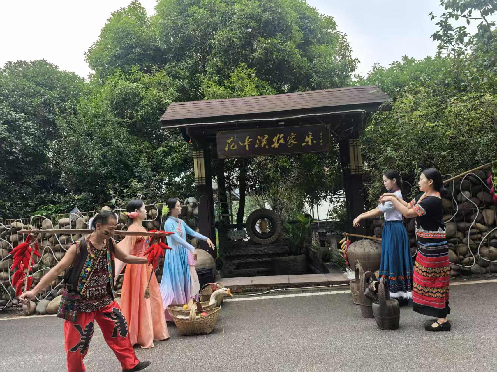 中午12点迎宾仪式