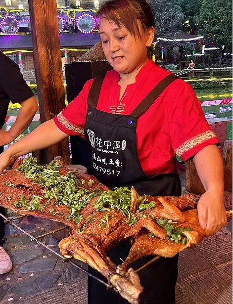 又到吃烤全羊的季节-我在花中溪等你