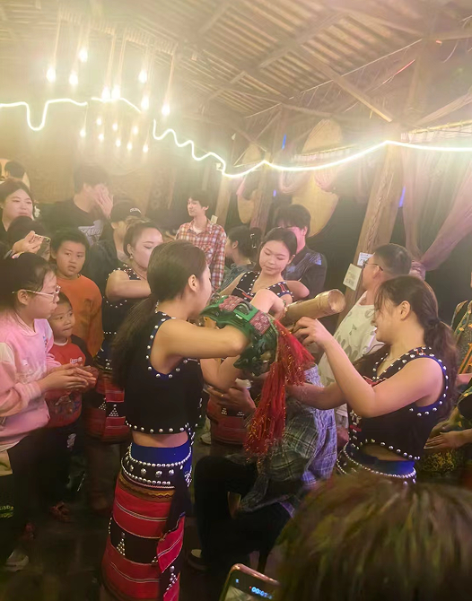 云南祝酒-歌舞表演