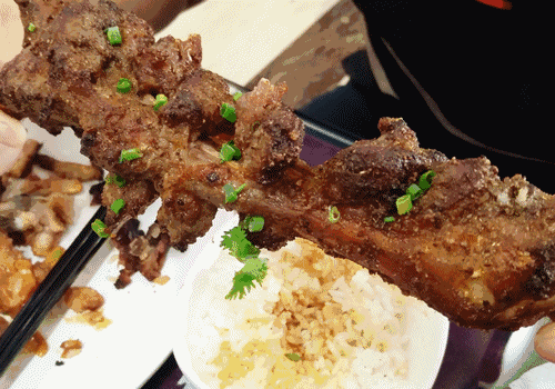 南山农家乐烤全羊