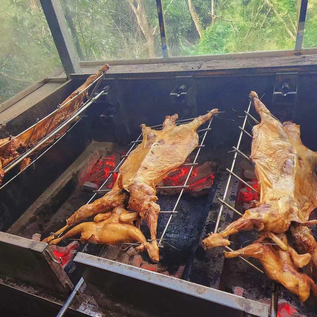 南山烤全羊