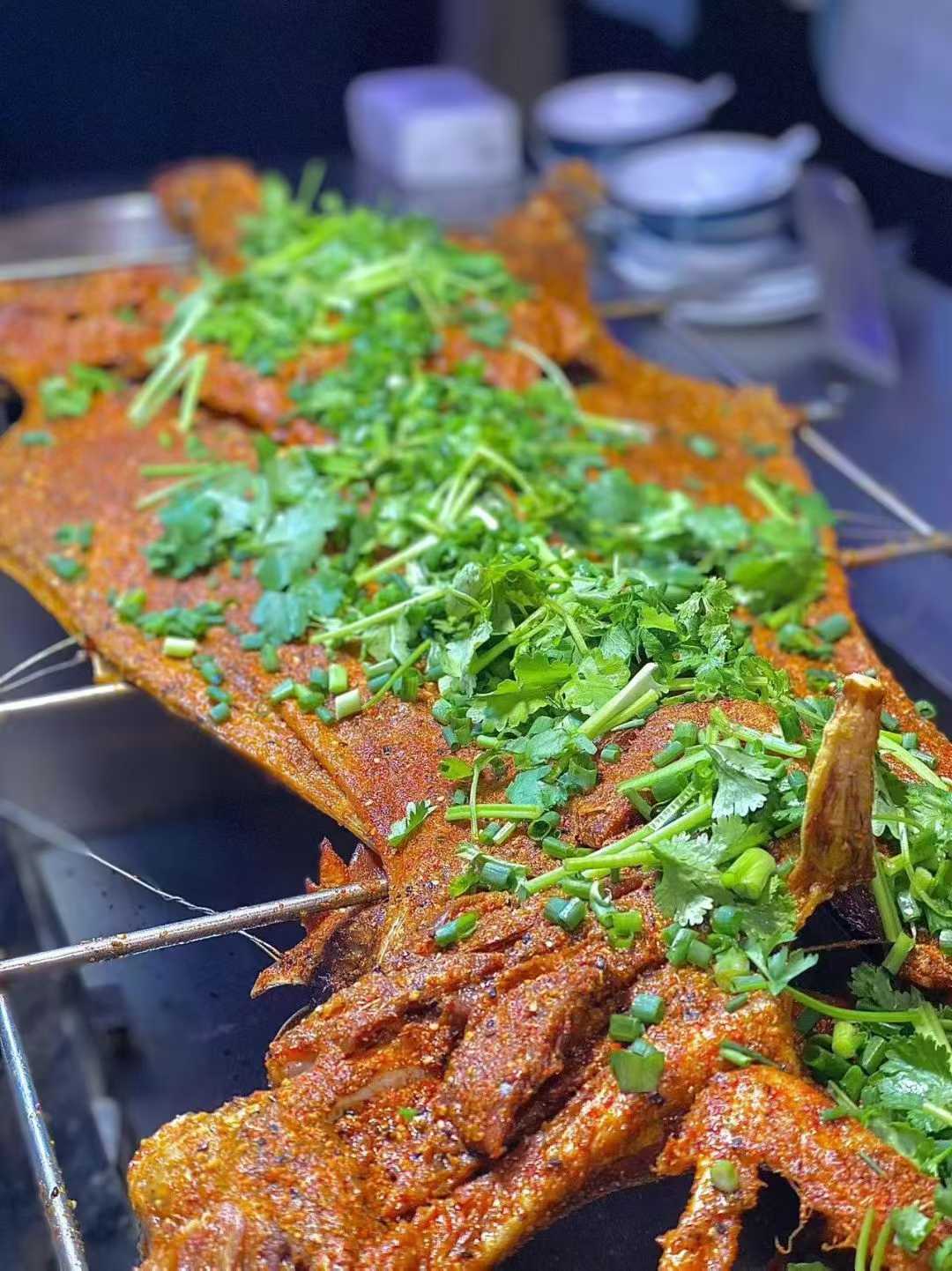 南山花中溪烤全羊