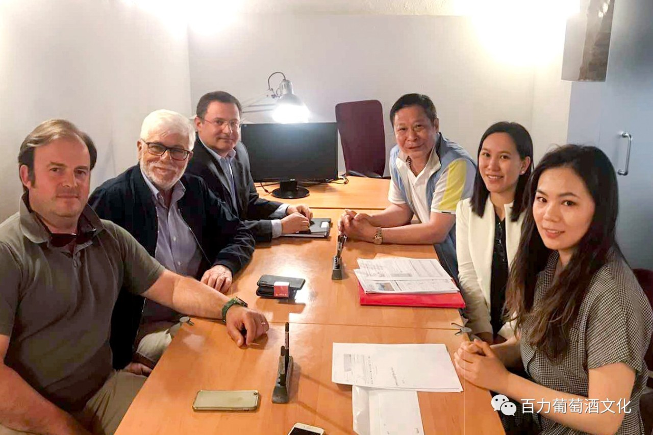 <h2 style="font-weight:400;font-size:22px;color:#333333;font-family:-apple-system-font, BlinkMacSystemFont, Helvetica Neue, PingFang SC, Hiragino Sans GB, Microsoft YaHei UI, Microsoft YaHei, Arial, sans-serif;background-color:#FFFFFF;">
	<span style="font-size:12px;font-family:Arial, Helvetica, sans-serif;"><u><a href="https://mp.weixin.qq.com/s?__biz=MzU3MjQ3MTAzOA==&amp;mid=2247485526&amp;idx=1&amp;sn=9d8e6c8d6c0575cbe8abd0eebbe9708b&amp;chksm=fcd12bc7cba6a2d14511900562865000f038d73ddb35bd00a7e9458662cc6e8b31684727d545&amp;token=1870995861&amp;lang=zh_CN#rd" target="_blank" utype="2#0">百力喜讯 | 百力集团收购大庄『智慧之星』！</a></u></span> 
</h2>